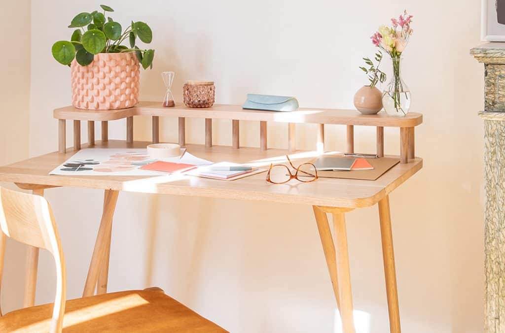 bureau avec réhausse